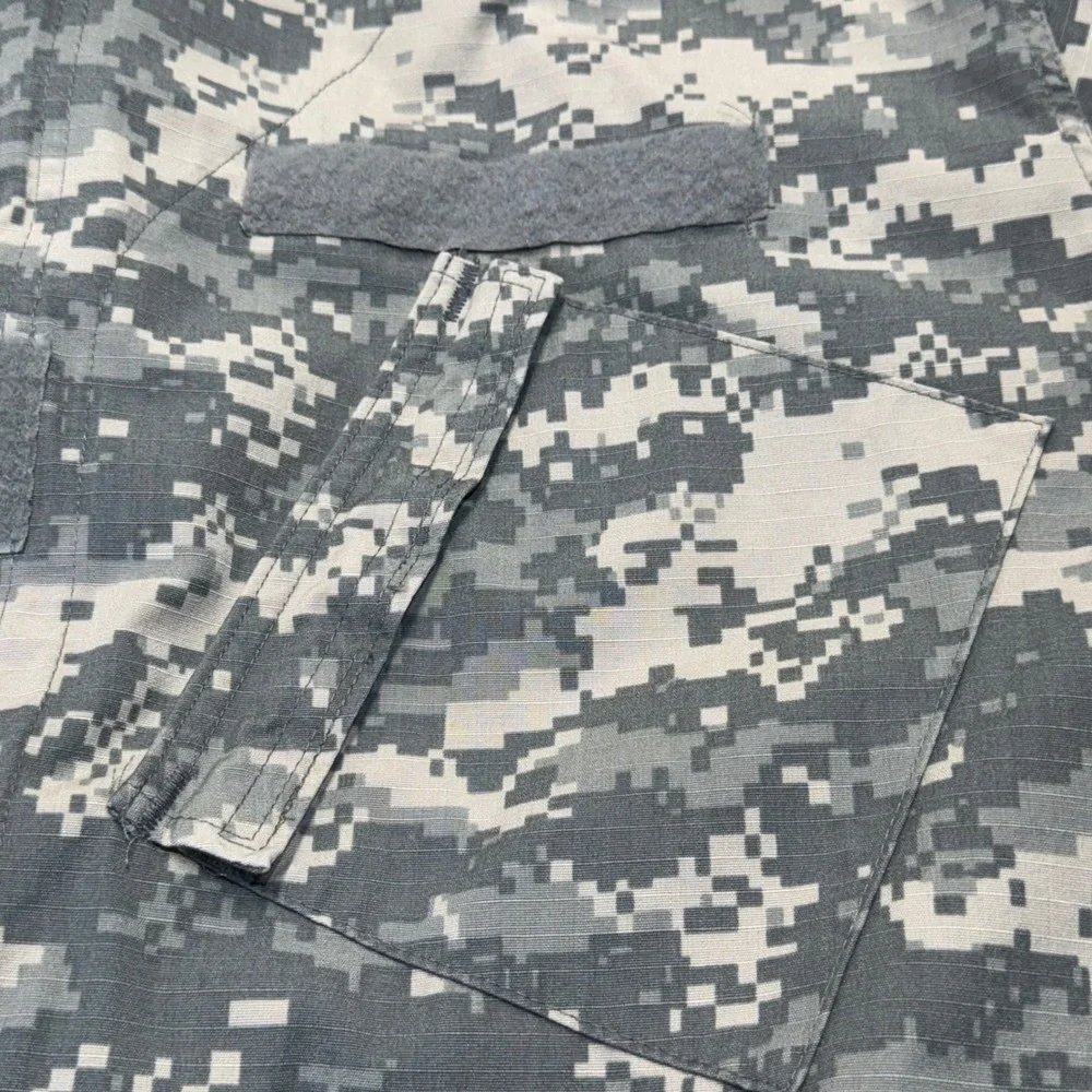 US‎ Army ACU Combat Uniform Coat UCP Digital Camo Large Long Ripstop Jacket